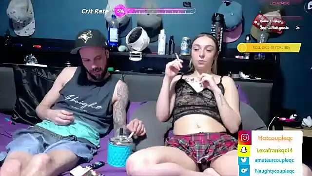 Snapshot of lovecoupleqc chatting on April 15, 2026, 5:35 am lovecoupleqc online show from April 15, 2026, 5:35 am