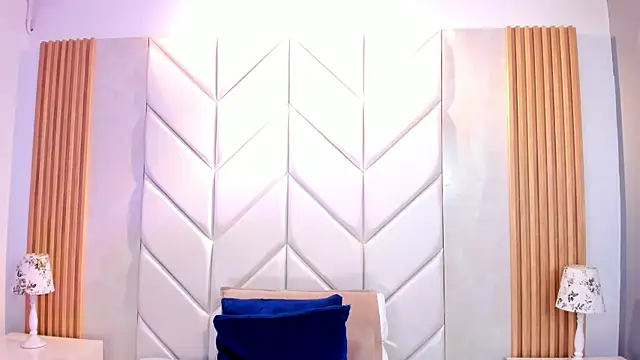 Snapshot of MiaWelkin_ chatting on November 28, 2025, 10:48 am MiaWelkin online show from November 28, 2025, 10:48 am