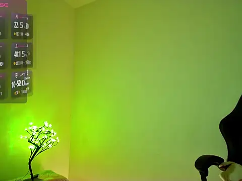 Snapshot of roses_allison chatting on March 19, 2026, 1:27 am roses allison online show from March 19, 2026, 1:27 am