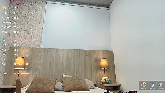 mature eva1 online show from December 21, 2025, 11:12 am