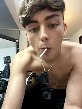 Boyfriend-Hot online show from November 16, 2025, 5:45 am