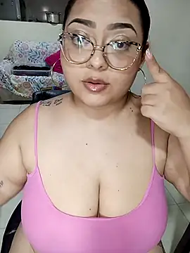 Snapshot of Anna_Lucia88 chatting on March 3, 2026, 7:48 am Anna Lucia88 online show from March 3, 2026, 7:48 am