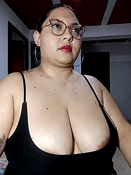 Snapshot of Anna_Lucia88 chatting on April 21, 2026, 4:19 am Anna Lucia88 online show from April 21, 2026, 4:19 am