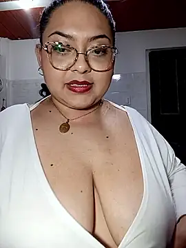 Snapshot of Anna_Lucia88 chatting on May 31, 2026, 4:29 am Anna Lucia88 online show from May 31, 2026, 4:29 am
