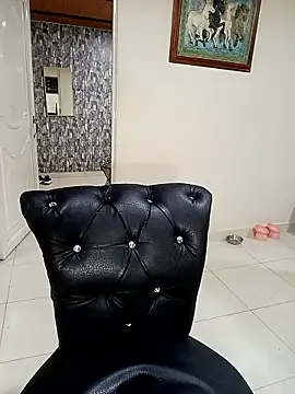 Snapshot of Anna_Lucia88 chatting on January 17, 2026, 2:26 am Anna Lucia88 online show from January 17, 2026, 2:26 am