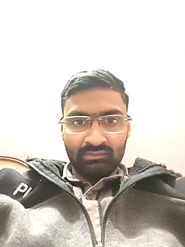 Snapshot of smartboy9smit chatting on December 16, 2025, 4:50 am smartboy9smit online show from December 16, 2025, 4:50 am