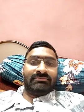 Snapshot of smartboy9smit chatting on December 19, 2025, 3:36 pm smartboy9smit online show from December 19, 2025, 3:36 pm