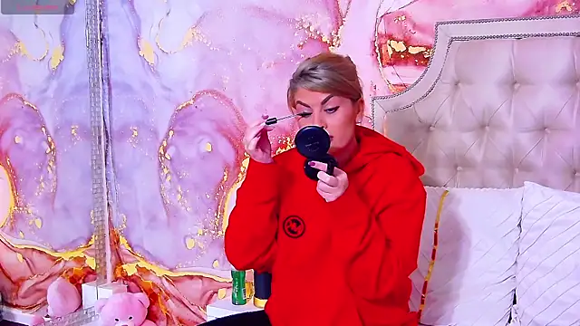 SalmaRroze online show from November 28, 2025, 6:02 am