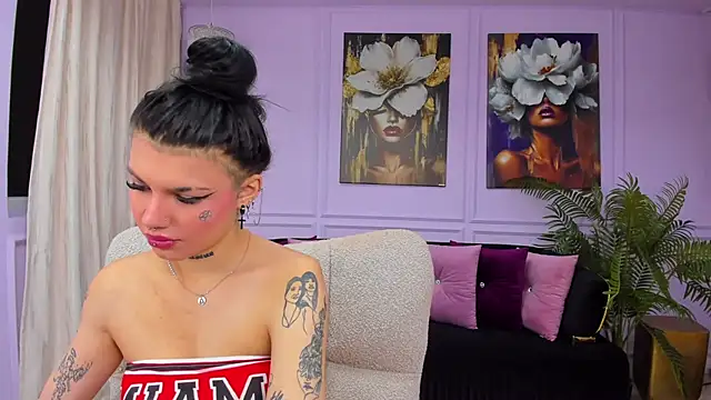 YasminWild online show from February 6, 2026, 4:30 am