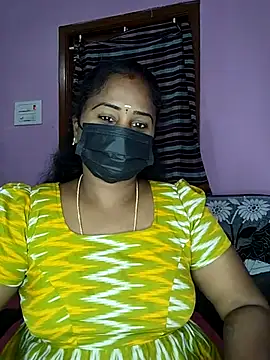 Snapshot of Tamil_devagi chatting on June 18, 2026, 8:24 am Tamil devagi online show from June 18, 2026, 8:24 am