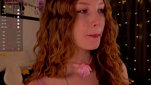 Alisavine online show from December 16, 2025, 7:51 pm