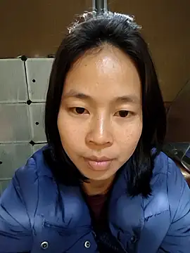 Cat-meow online show from December 20, 2025, 2:25 am