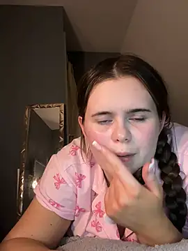 Blonde Bunny online show from February 21, 2026, 12:01 am