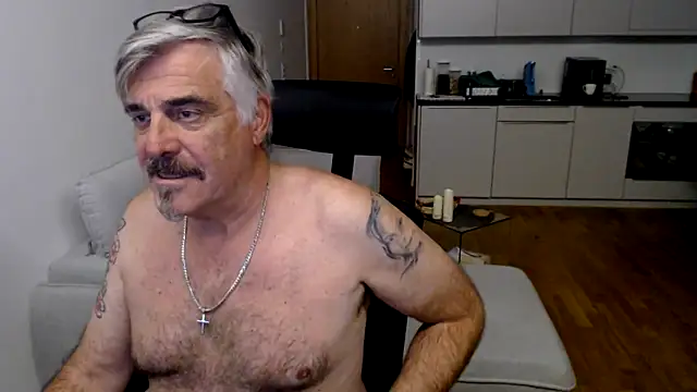 Buidapest online show from December 13, 2025, 9:54 pm