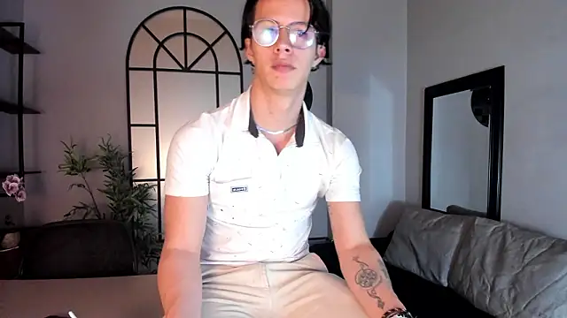 Snapshot of Brandon_starkk chatting on February 9, 2026, 11:52 am Brandon starkk online show from February 9, 2026, 11:52 am