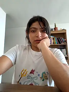 Emyii  online show from July 22, 2026, 2:30 pm