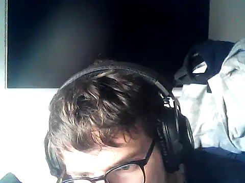 Snapshot of DesertedMonoxide chatting on May 14, 2026, 4:04 pm DesertedMonoxide online show from May 14, 2026, 4:04 pm