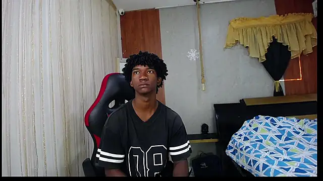 Snapshot of negga_cum chatting on February 13, 2026, 1:11 pm negga cum online show from February 13, 2026, 1:11 pm