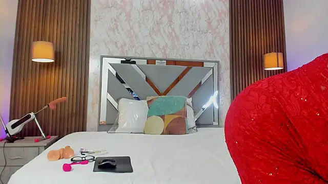 Lorna queen online show from December 20, 2025, 11:57 am