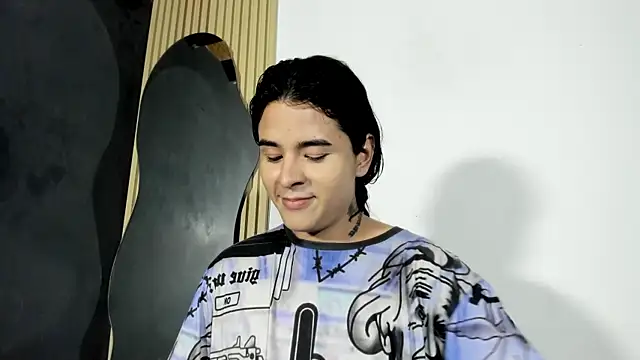 Angel-umbra online show from December 17, 2025, 8:36 pm