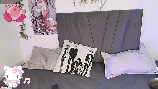 kittyhtxx online show from June 4, 2026, 3:33 am