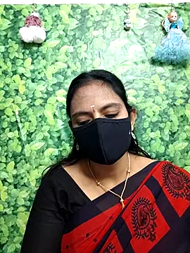 Queen-Neha online show from December 16, 2025, 5:44 am