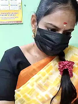 Queen-Neha online show from November 22, 2025, 7:13 pm