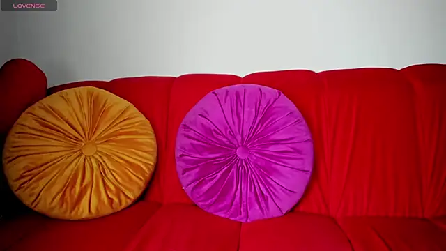 latinbitch online show from November 19, 2025, 6:13 am