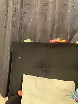 Snapshot of Dannii- chatting on February 14, 2026, 8:53 pm Dannii- online show from February 14, 2026, 8:53 pm