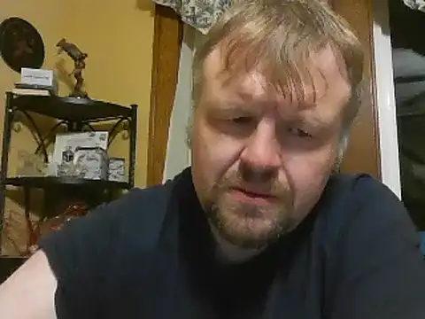 Snapshot of TheOneDonShaun chatting on December 3, 2025, 5:41 am TheOneDonShaun online show from December 3, 2025, 5:41 am