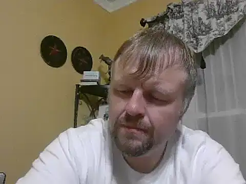 Snapshot of TheOneDonShaun chatting on December 1, 2025, 3:40 am TheOneDonShaun online show from December 1, 2025, 3:40 am