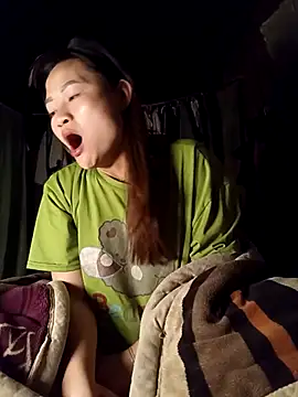 Snapshot of Lee-Thee chatting on November 30, 2025, 4:30 pm Lee-Thee online show from November 30, 2025, 4:30 pm