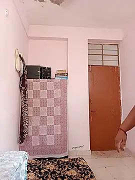 CUTE-LOVE-SWEETS online show from June 4, 2026, 4:17 am