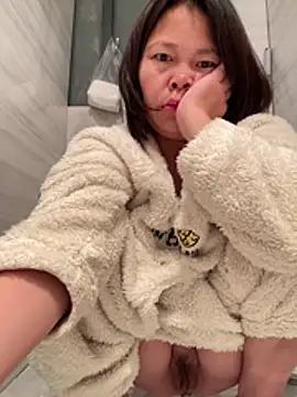 Yes-Baby-A online show from January 11, 2026, 9:33 pm