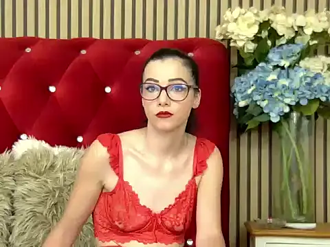 IvyCole online show from December 5, 2025, 5:17 am