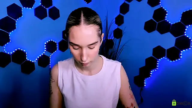  kellykitten  online show from May 21, 2026, 9:06 am