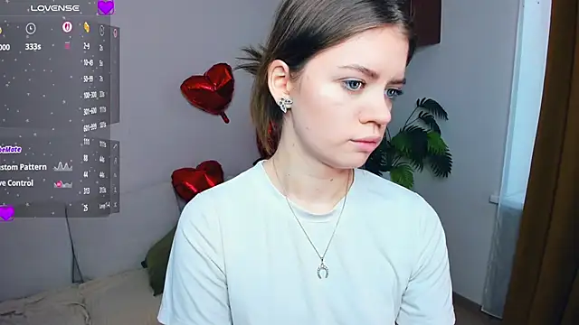 Snapshot of AngelesBenitz chatting on February 18, 2026, 7:17 am AngelesBenitz online show from February 18, 2026, 7:17 am