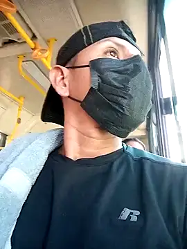 juunioreest online show from November 27, 2025, 9:59 pm