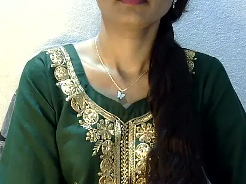 Snapshot of Saheba_S chatting on February 21, 2026, 7:43 am Saheba S online show from February 21, 2026, 7:43 am