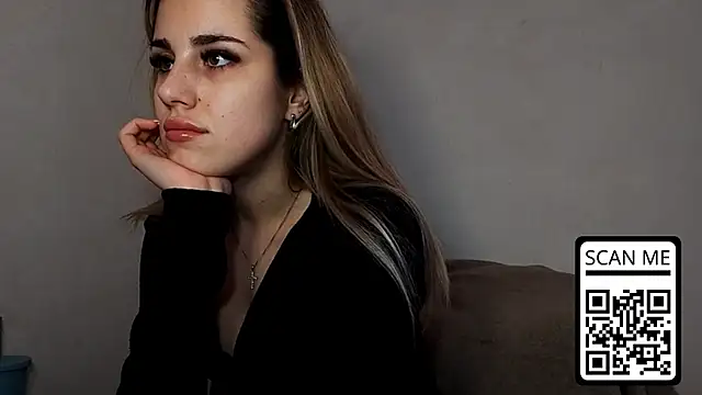 HotMusex online show from April 23, 2026, 12:29 pm