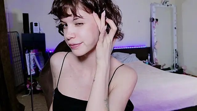 Snapshot of Ebfaafret chatting on December 1, 2025, 6:58 am Ebfaafret online show from December 1, 2025, 6:58 am