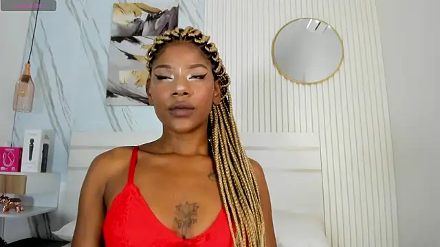 Snapshot of Afro_Luna chatting on April 20, 2026, 11:35 am Afro Luna online show from April 20, 2026, 11:35 am