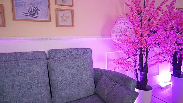 MeganLowell online show from March 27, 2026, 7:04 pm