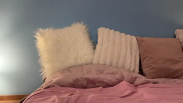 Martimartinaxx online show from January 8, 2026, 9:43 pm