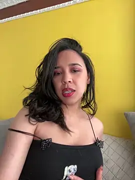 Esmerald 1111 online show from March 25, 2026, 3:00 pm