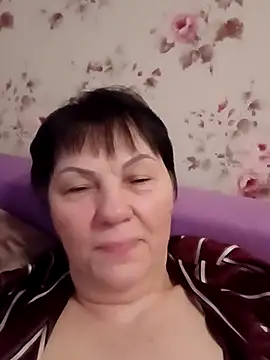 Snapshot of OliviaaSkyy chatting on February 16, 2026, 5:17 am OliviaaSkyy online show from February 16, 2026, 5:17 am