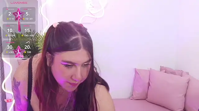 Ellaa tay online show from November 28, 2025, 3:07 am