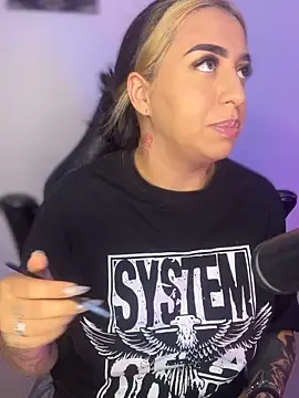 VeloraVyxen  online show from November 18, 2025, 2:49 am