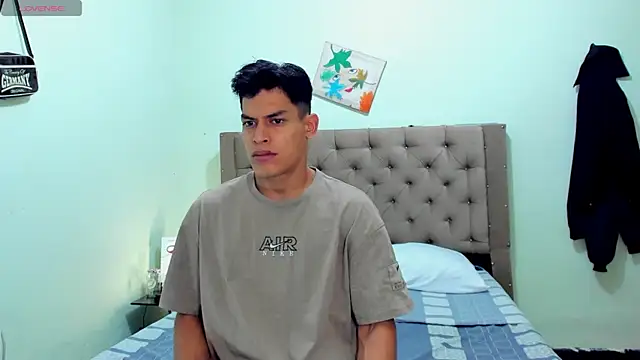 Snapshot of blorelopez chatting on February 13, 2026, 9:37 pm blorelopez online show from February 13, 2026, 9:37 pm