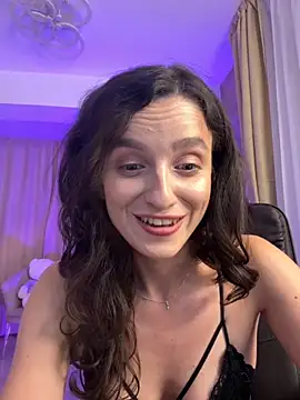 AnnaHarperX online show from October 9, 2025, 5:02 pm